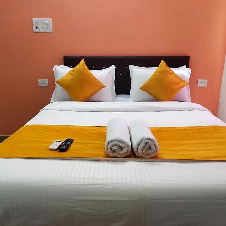 Om Baga Residency Hotel Bagian luar foto