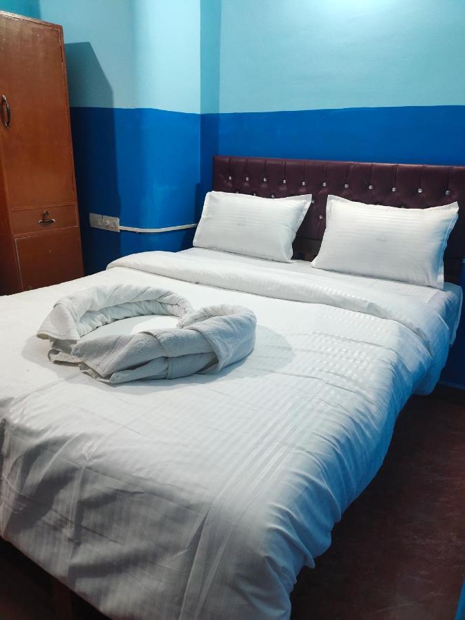 Om Baga Residency Hotel Bagian luar foto