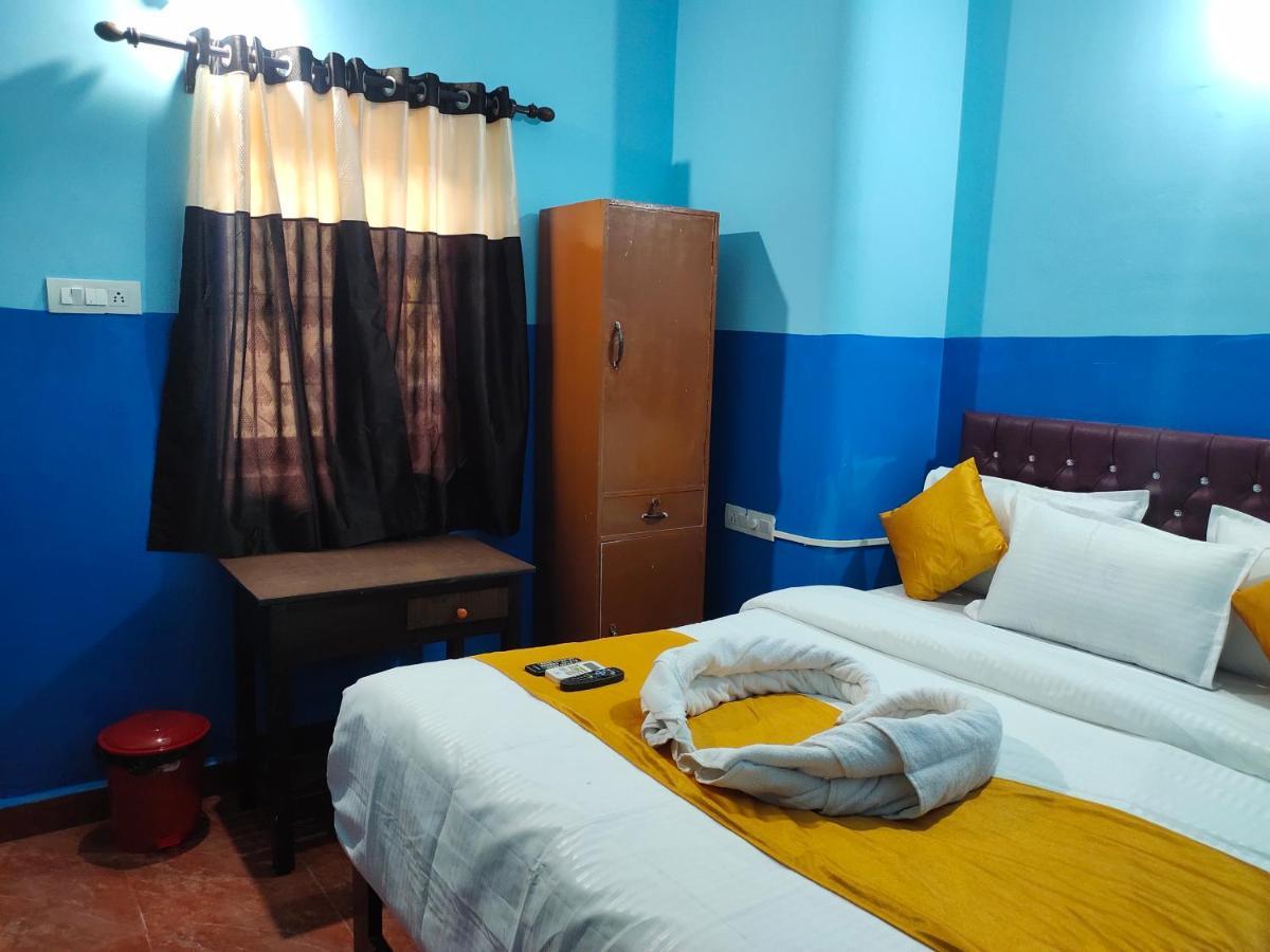 Om Baga Residency Hotel Bagian luar foto