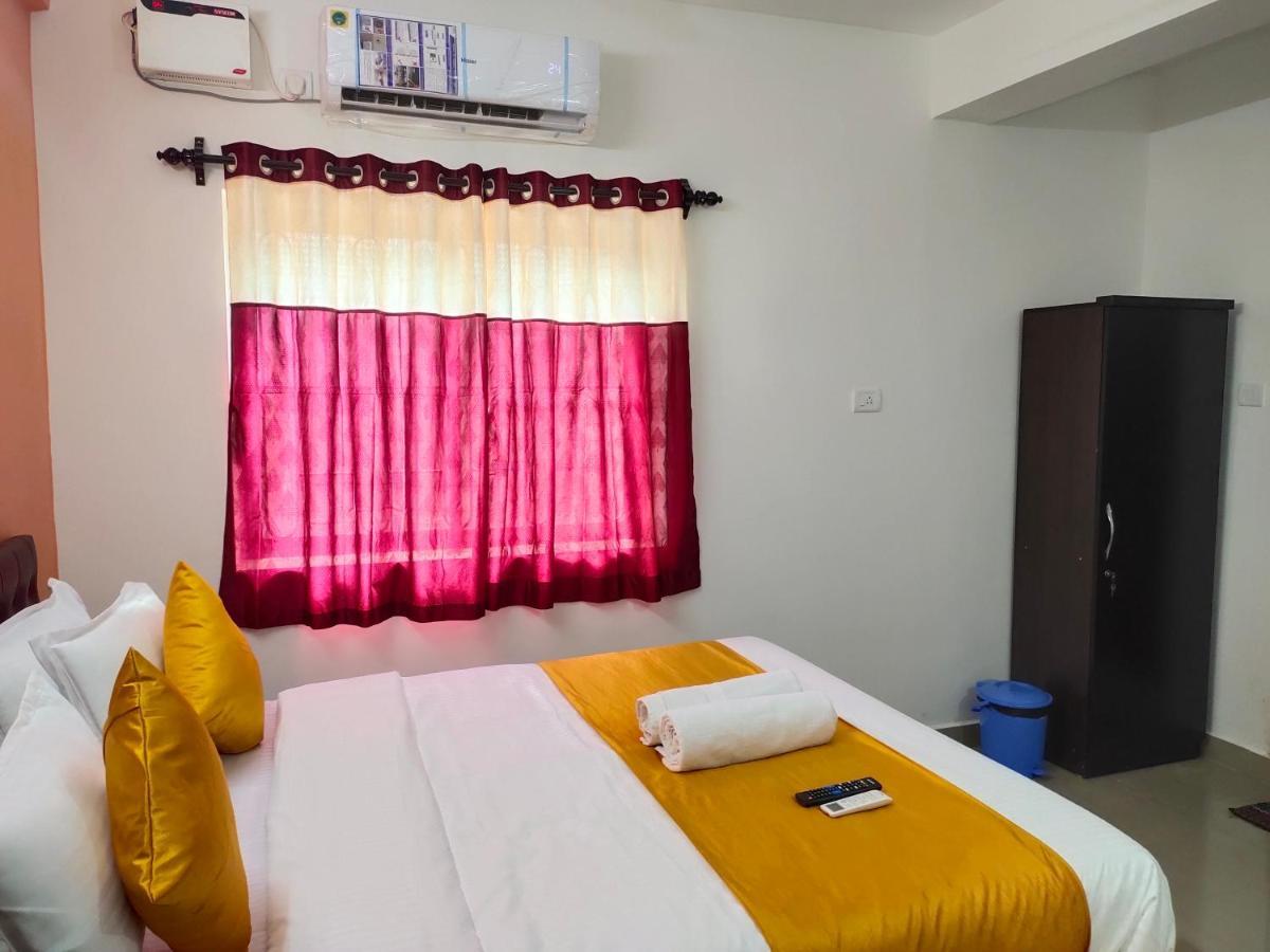 Om Baga Residency Hotel Bagian luar foto